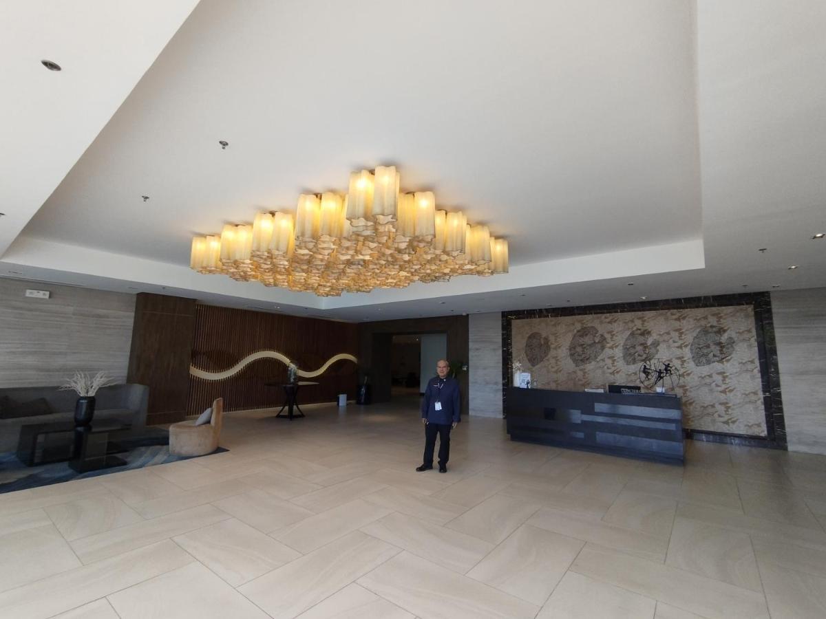 Mactan Newtown Seaview Condo By Fjcivo Мактан Екстериор снимка