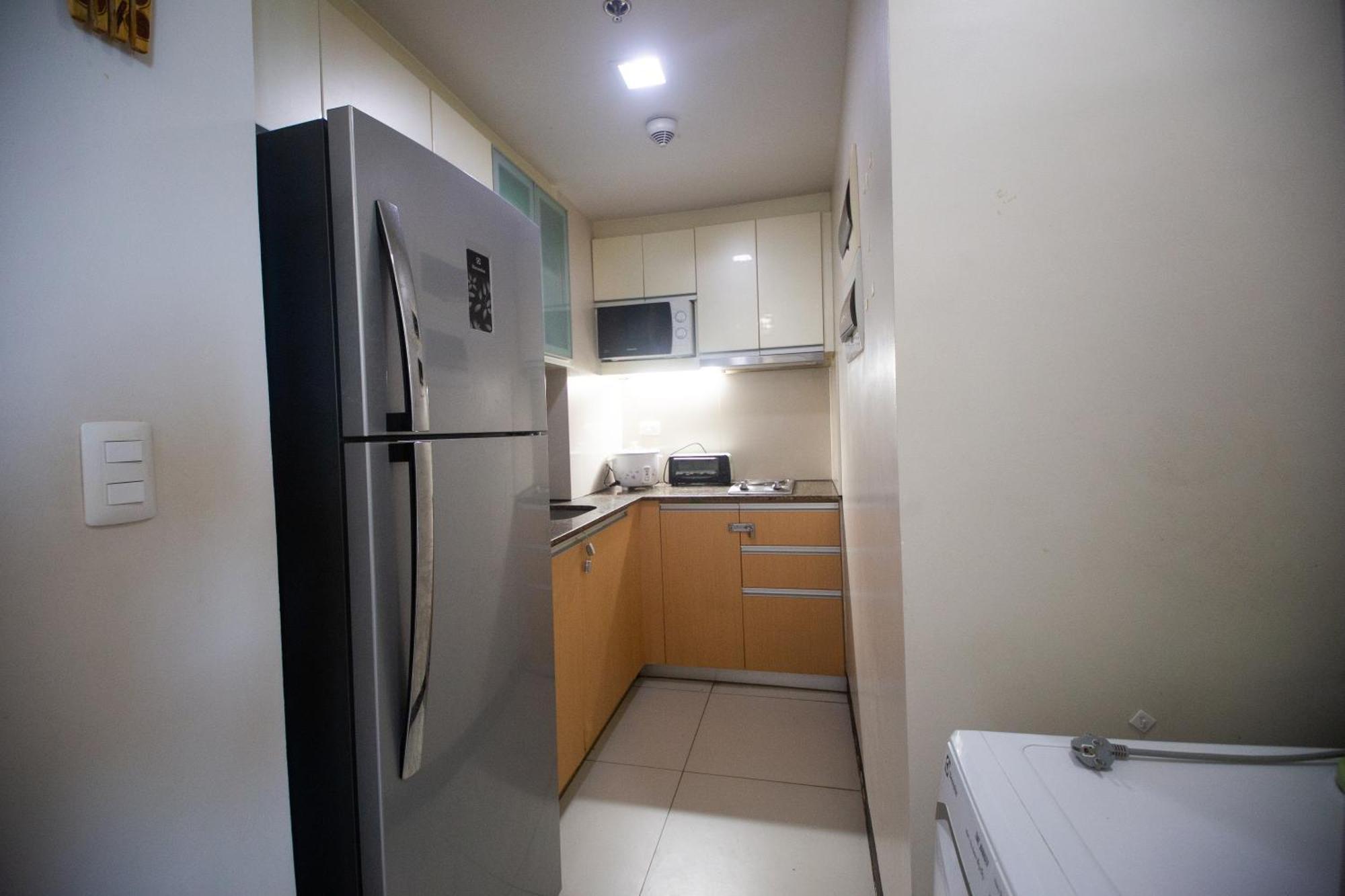 Mactan Newtown Seaview Condo By Fjcivo Мактан Екстериор снимка